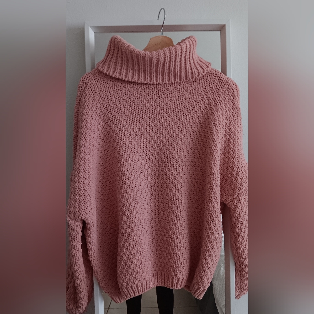 Turtle neck sweater - Picture 2 of 4